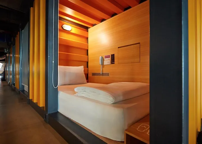 Capsuletransit Landside - Airport - Public Area - Gateway Klia T2, Lvl 1Airport Hotel